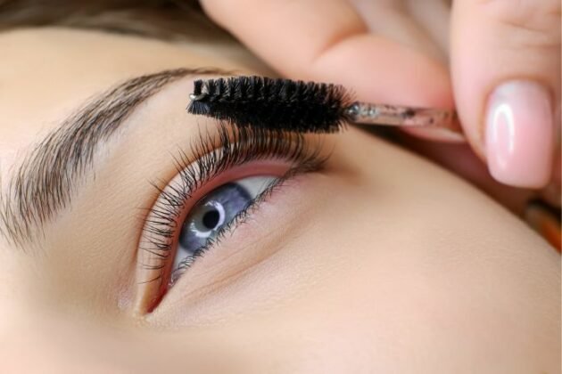 How to Fix a Lash Lift That's Too Curly - The Product Guide