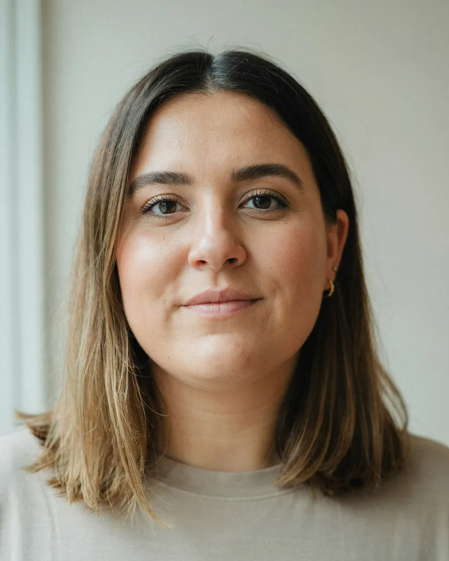Angled Lob with Root Shadow hairstyle for a chubby face