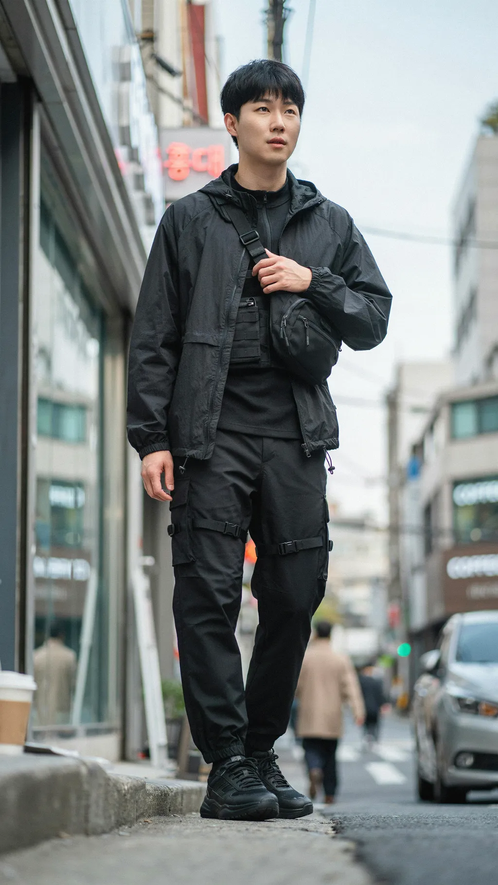 All-Black Techwear Korean street style outfit