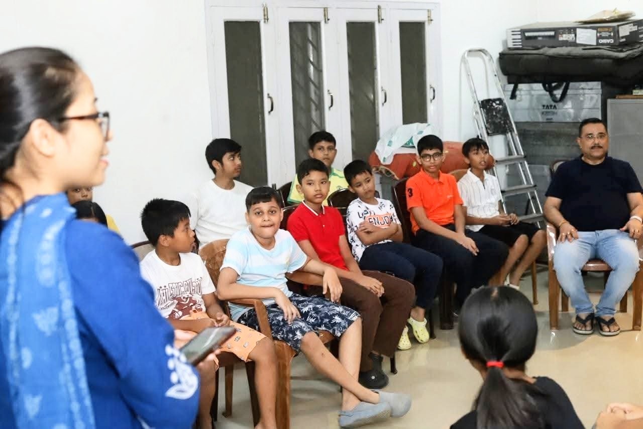 Students listening during the Piano Kids 15th anniversary programme